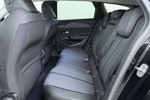 Peugeot 308 SW (2024) — foto 19 van 20