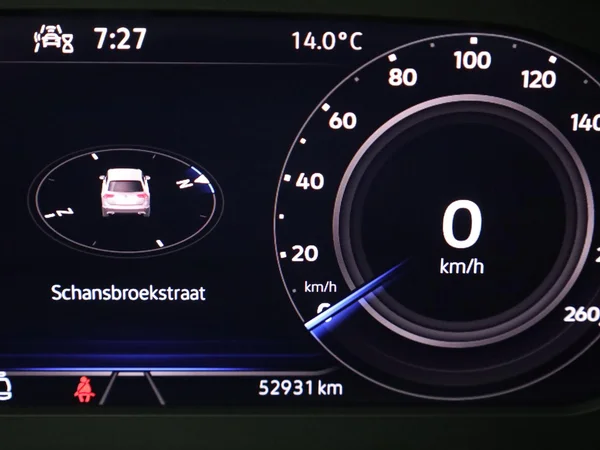 VOLKSWAGEN Tiguan (2022) — foto 9 van 21