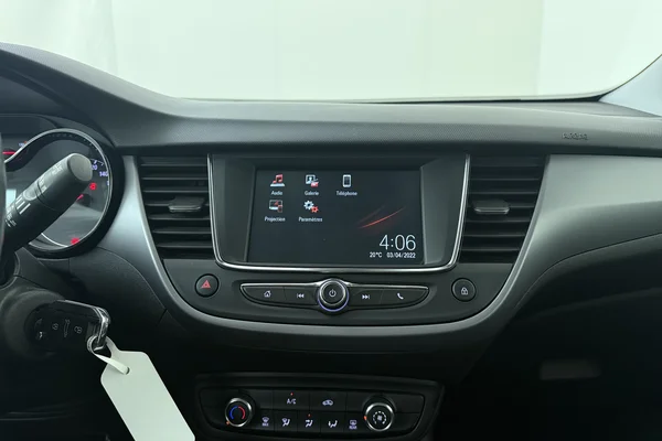 Opel Crossland (2022) — foto 3 van 18