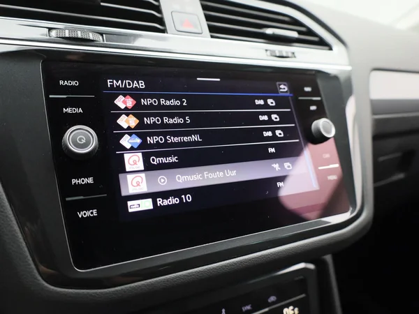 Volkswagen Tiguan (2023) — foto 25 van 43