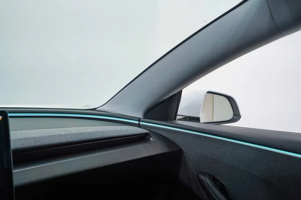 Tesla Model 3 (2023) — foto 19 van 49