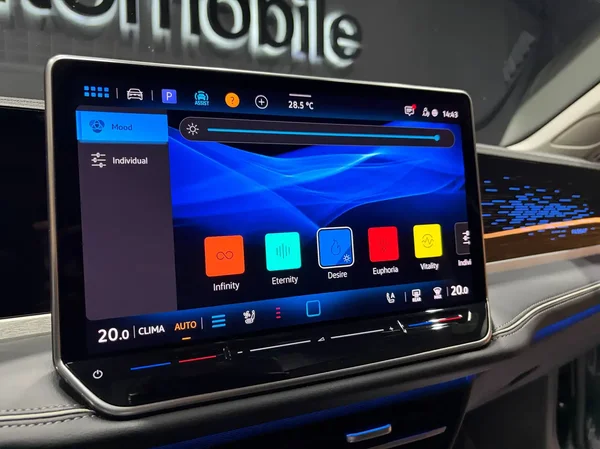 Volkswagen Passat (2024) — foto 11 van 31