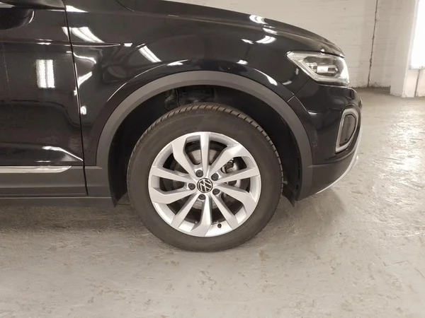 VOLKSWAGEN T-Roc Cabriolet (2022) — foto 16 van 23