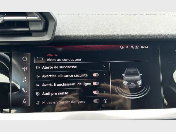 Audi A3 Sportback (2023) — foto 17 van 32