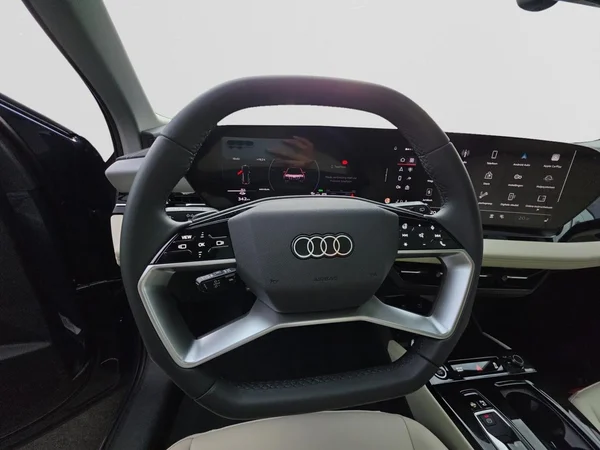 AUDI Q6 e-tron (2026) — foto 4 van 24