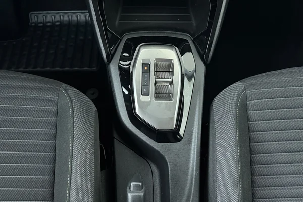 Peugeot 208 (2025) — foto 4 van 17