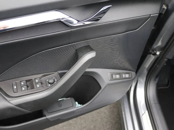 SKODA Octavia Combi (2025) — foto 16 van 27