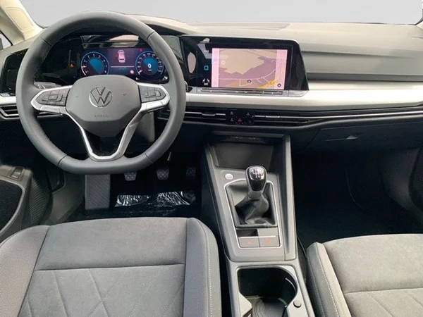 VOLKSWAGEN Golf VIII SW (2025) — foto 6 van 14