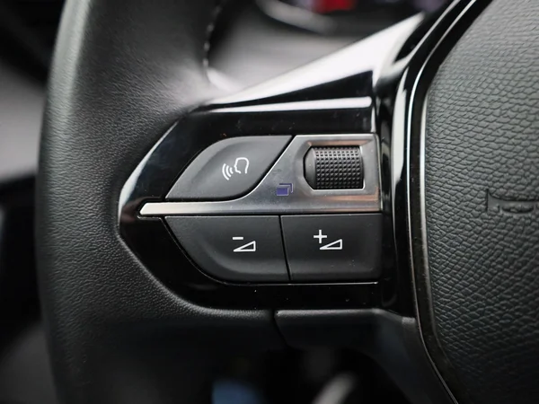 Peugeot 2008 (2022) — foto 9 van 39