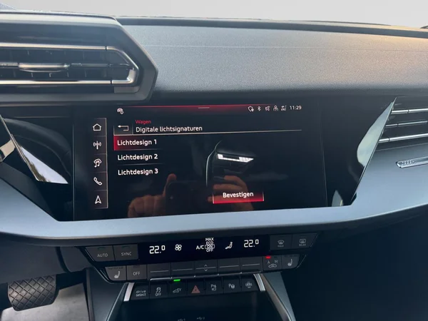 AUDI A3 Allstreet PHEV (2025) — foto 11 van 24