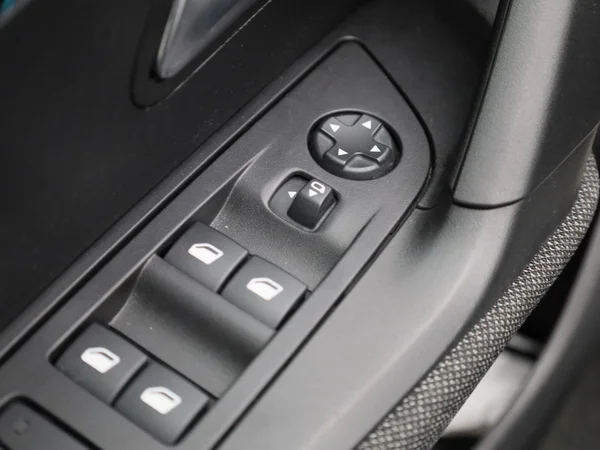 Peugeot 2008 (2023) — foto 21 van 40