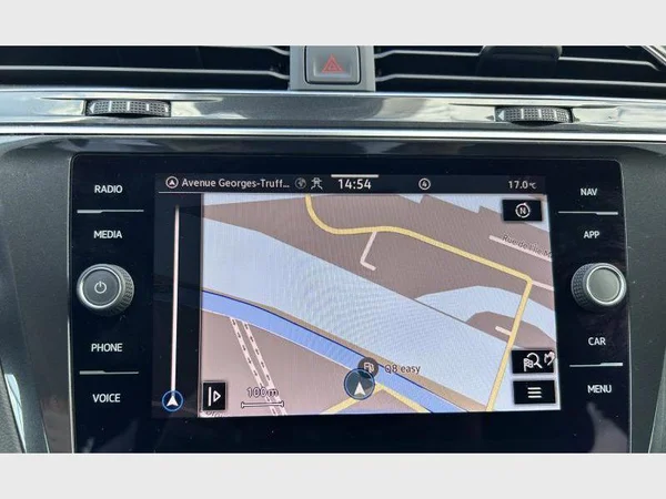 Volkswagen Tiguan (2022) — foto 9 van 30
