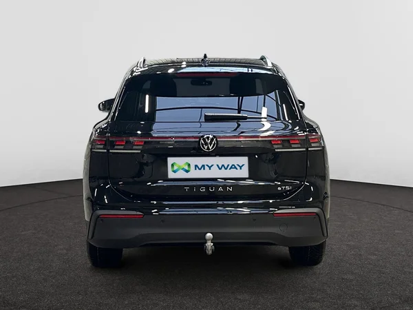 VOLKSWAGEN Tiguan (2026) — foto 14 van 15