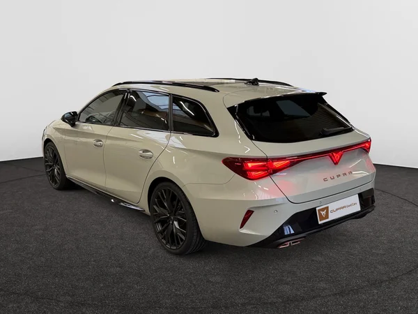 CUPRA Leon ST e-Hybrid (PHEV) (2026) — foto 18 van 24