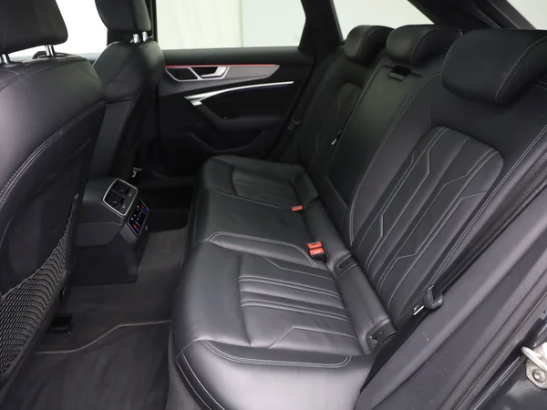 AUDI A6 Avant (2020) — foto 3 van 21