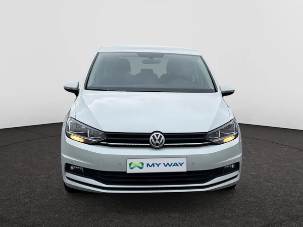 VOLKSWAGEN Touran (2018) — foto 7 van 11