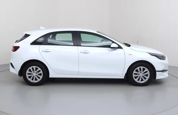 Kia Ceed (2023) — foto 24 van 27