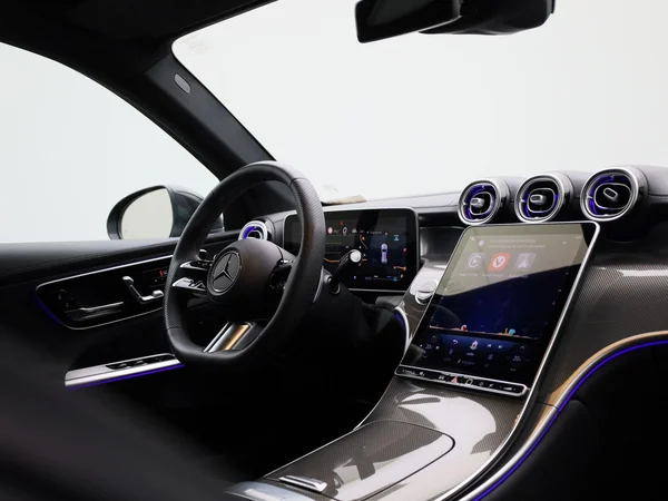 Mercedes-Benz GLC (2025) — foto 37 van 49