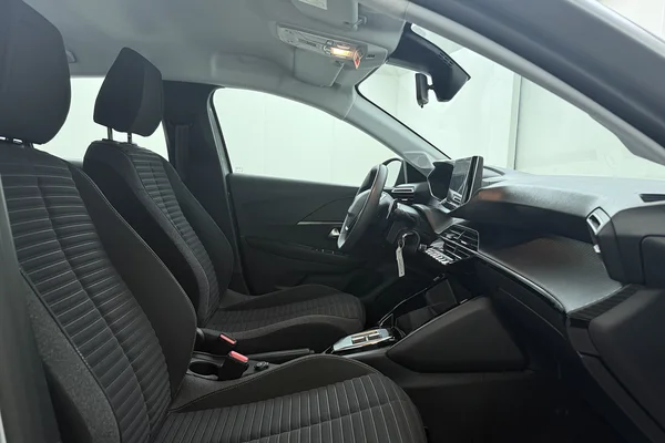 Peugeot 208 (2025) — foto 18 van 20