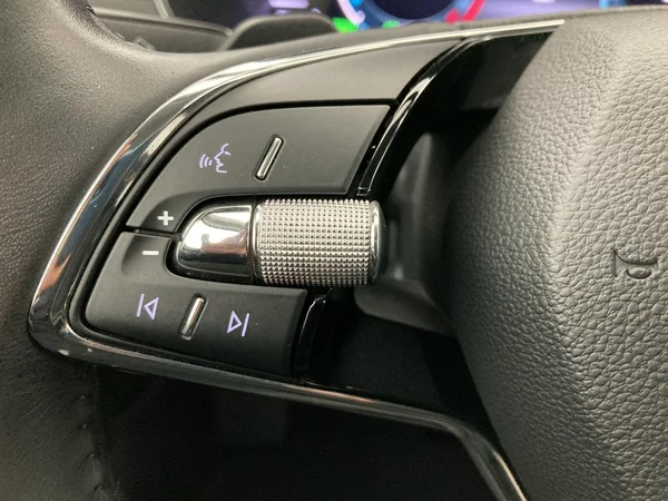 SKODA Octavia Combi PHEV (2022) — foto 21 van 36