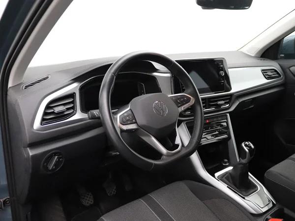 VOLKSWAGEN T-Roc (2022) — foto 13 van 19