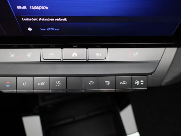 Opel Astra (2023) — foto 15 van 37