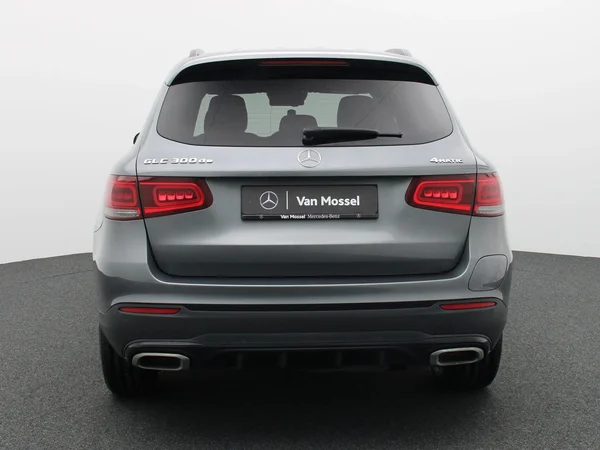 Mercedes-Benz GLC (2020) — foto 11 van 15