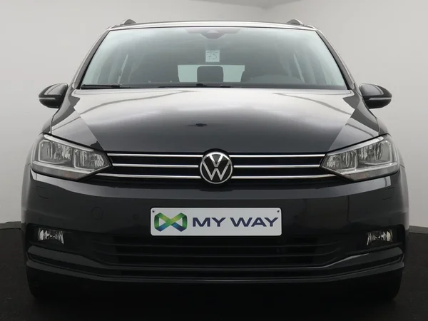 VOLKSWAGEN Touran (2023) — foto 20 van 25