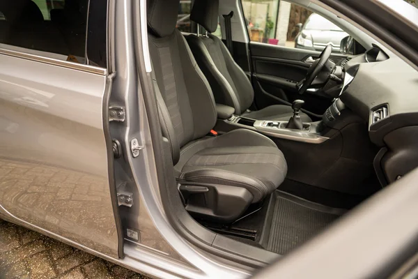 Peugeot 308 (2021) — foto 24 van 64