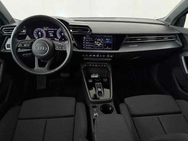 AUDI A3 Sportback (2025) — foto 13 van 18