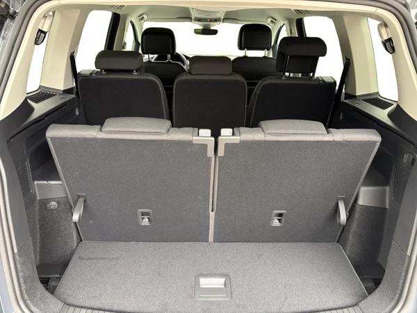 VOLKSWAGEN Touran (2026) — foto 14 van 24
