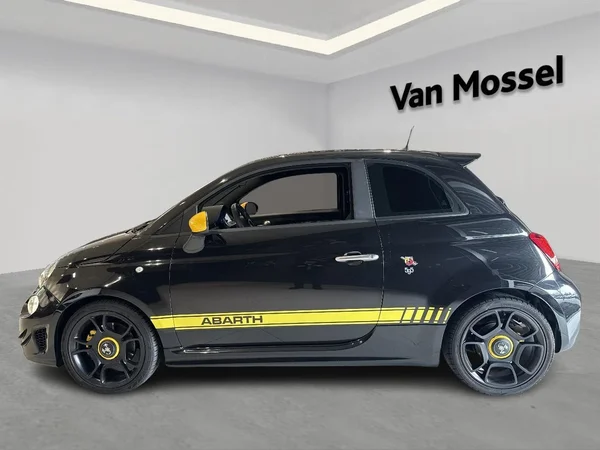 Abarth 500 (2018) — foto 12 van 16