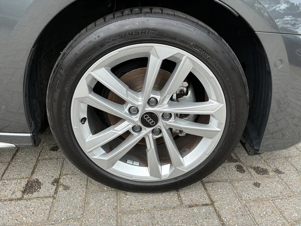AUDI A3 Sportback (2025) — foto 6 van 24