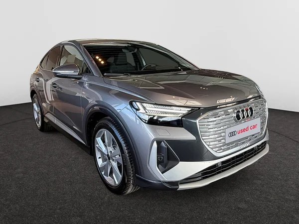AUDI Q4 Sportback e-tron (2026) — foto 10 van 22