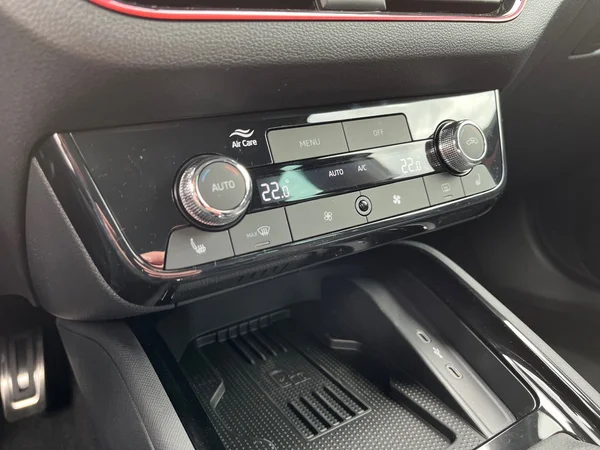 SKODA Kamiq (2026) — foto 7 van 23