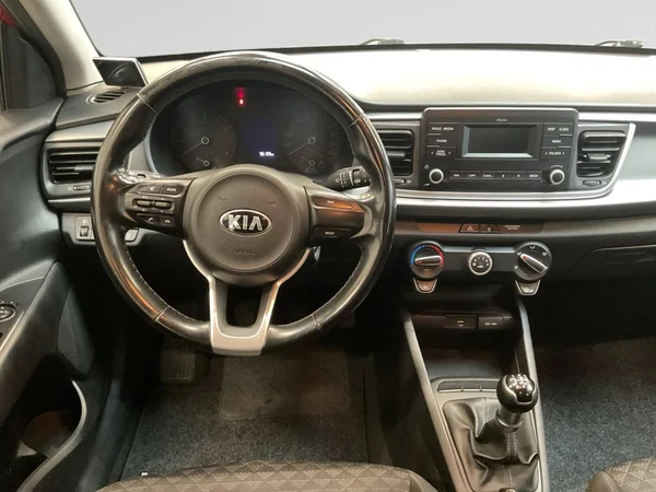 KIA Rio (2020) — foto 2 van 22