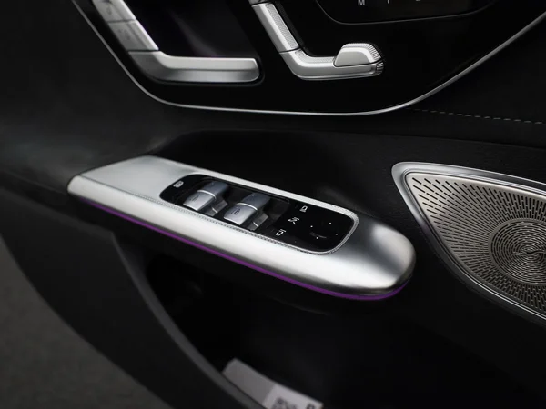 Mercedes-Benz EQE (2022) — foto 25 van 72
