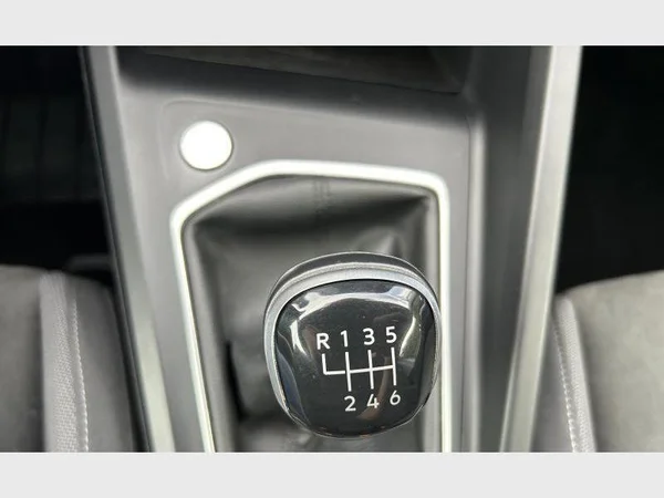 Volkswagen Golf VIII (2023) — foto 10 van 33