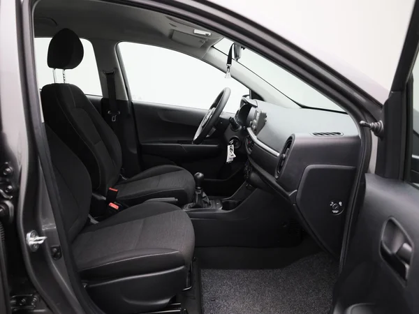 Kia Picanto (2021) — foto 21 van 35
