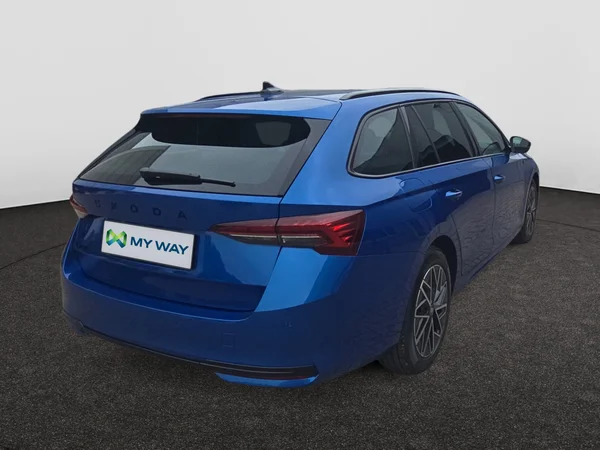 SKODA Octavia Combi (2025) — foto 8 van 24