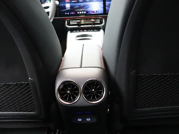 Mercedes-Benz CLA (2026) — foto 17 van 32
