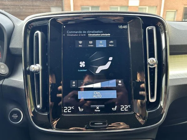 VOLVO XC40 (2022) — foto 11 van 30