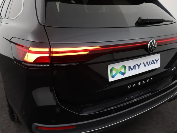 VOLKSWAGEN Passat SW (2025) — foto 9 van 19