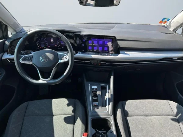 VOLKSWAGEN Golf VIII SW (2023) — foto 6 van 31