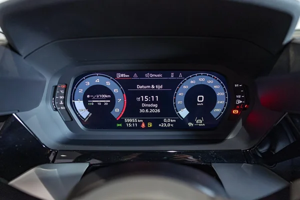 Audi A3 (2022) — foto 16 van 38