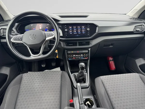 VOLKSWAGEN T-Cross (2023) — foto 11 van 16