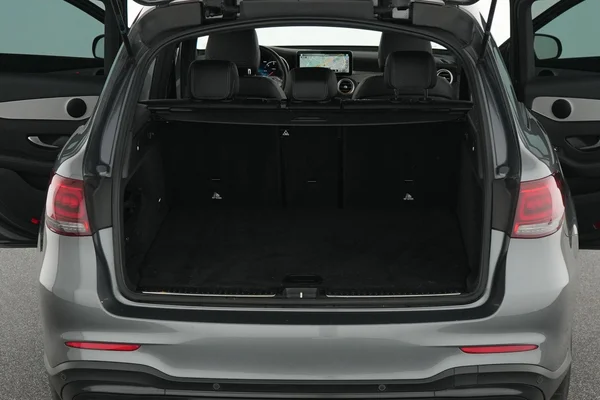 Mercedes-Benz GLC (2022) — foto 10 van 20