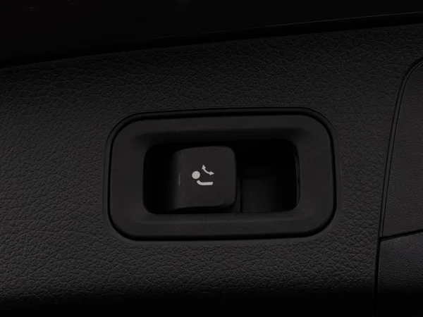 MERCEDES GLA 250 (2022) — foto 27 van 35