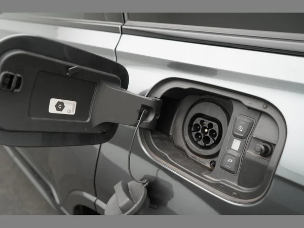 AUDI Q7 e-hybrid (PHEV) (2024) — foto 9 van 37