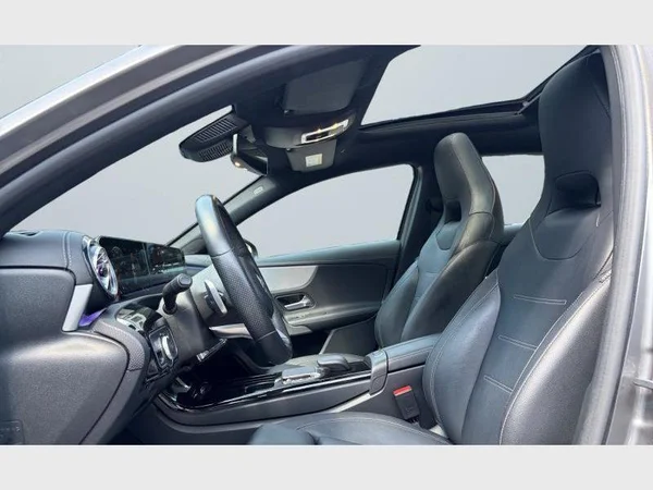 Mercedes-Benz A 180 (2022) — foto 4 van 27